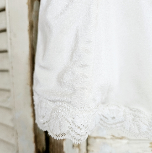 Maidenform white shaping camisole with lace trim L - Picture 5 of 9